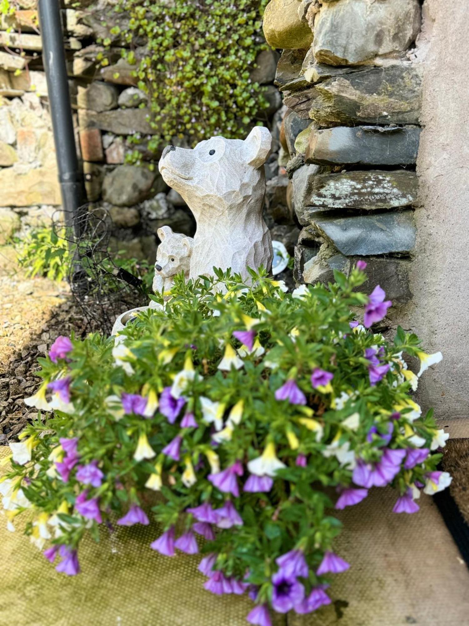 The Barn In The Courtyard, 3 - Bed, Sleeps 5, Pets Welcome Ulverston Esterno foto